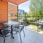 Апартаменты Polanki Z Sauna, Sun & Snow *