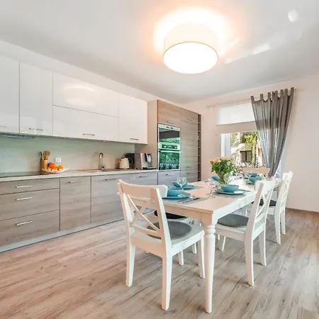 Sun & Snow, Polanki Z Sauna Apartamento Kołobrzeg