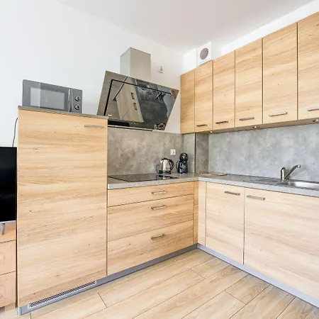 Polanki Z Sauna, Sun & Snow كولوبرزيغ